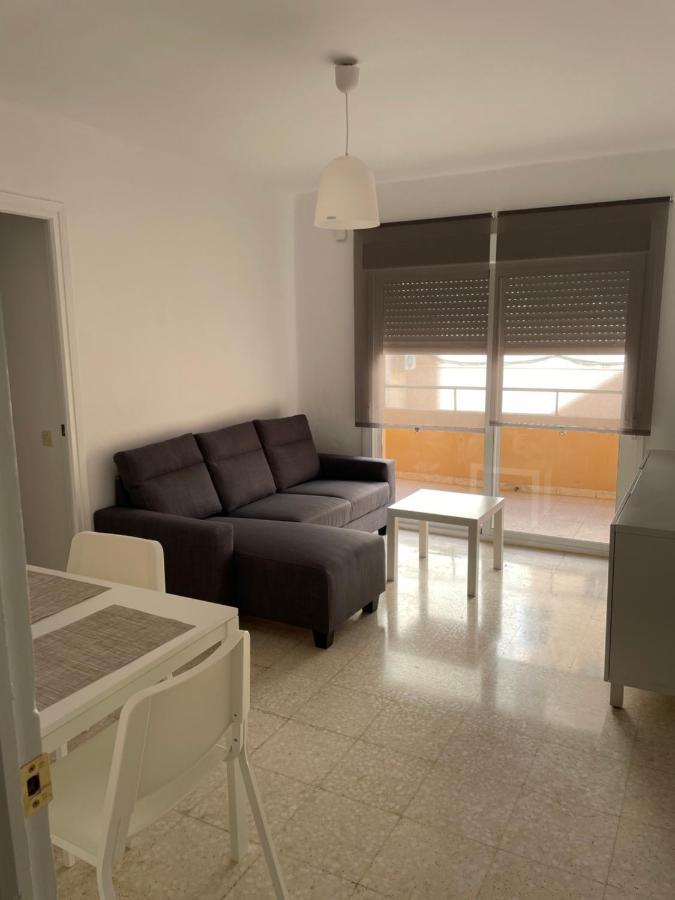 Renovated And Newly Furnished 3 Bedroom Apartment San Fernando Esterno foto