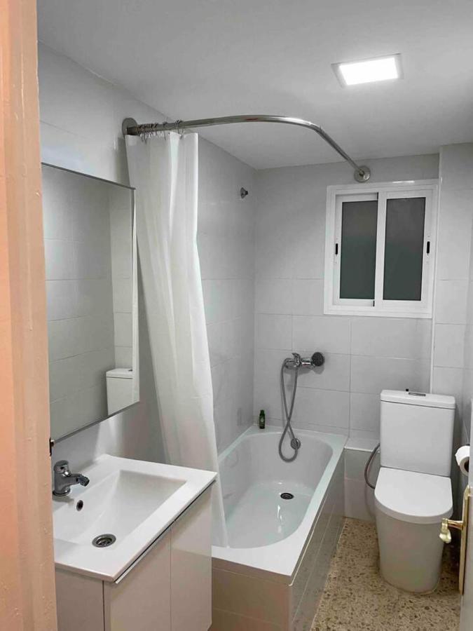 Renovated And Newly Furnished 3 Bedroom Apartment San Fernando Esterno foto