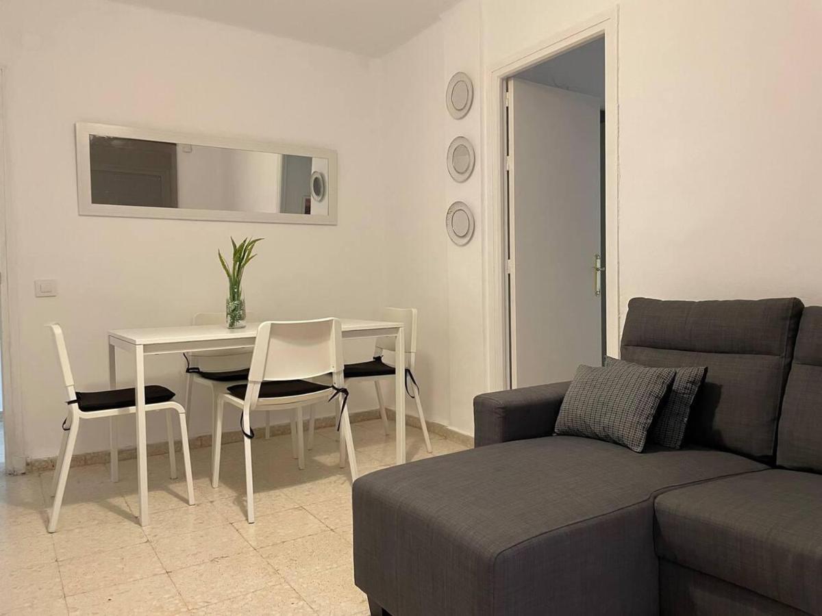 Renovated And Newly Furnished 3 Bedroom Apartment San Fernando Esterno foto