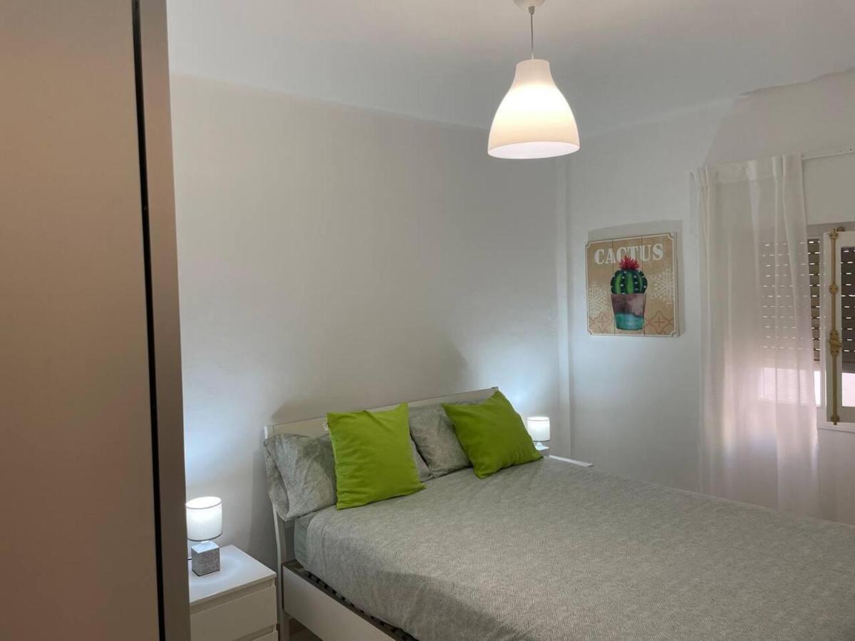 Renovated And Newly Furnished 3 Bedroom Apartment San Fernando Esterno foto